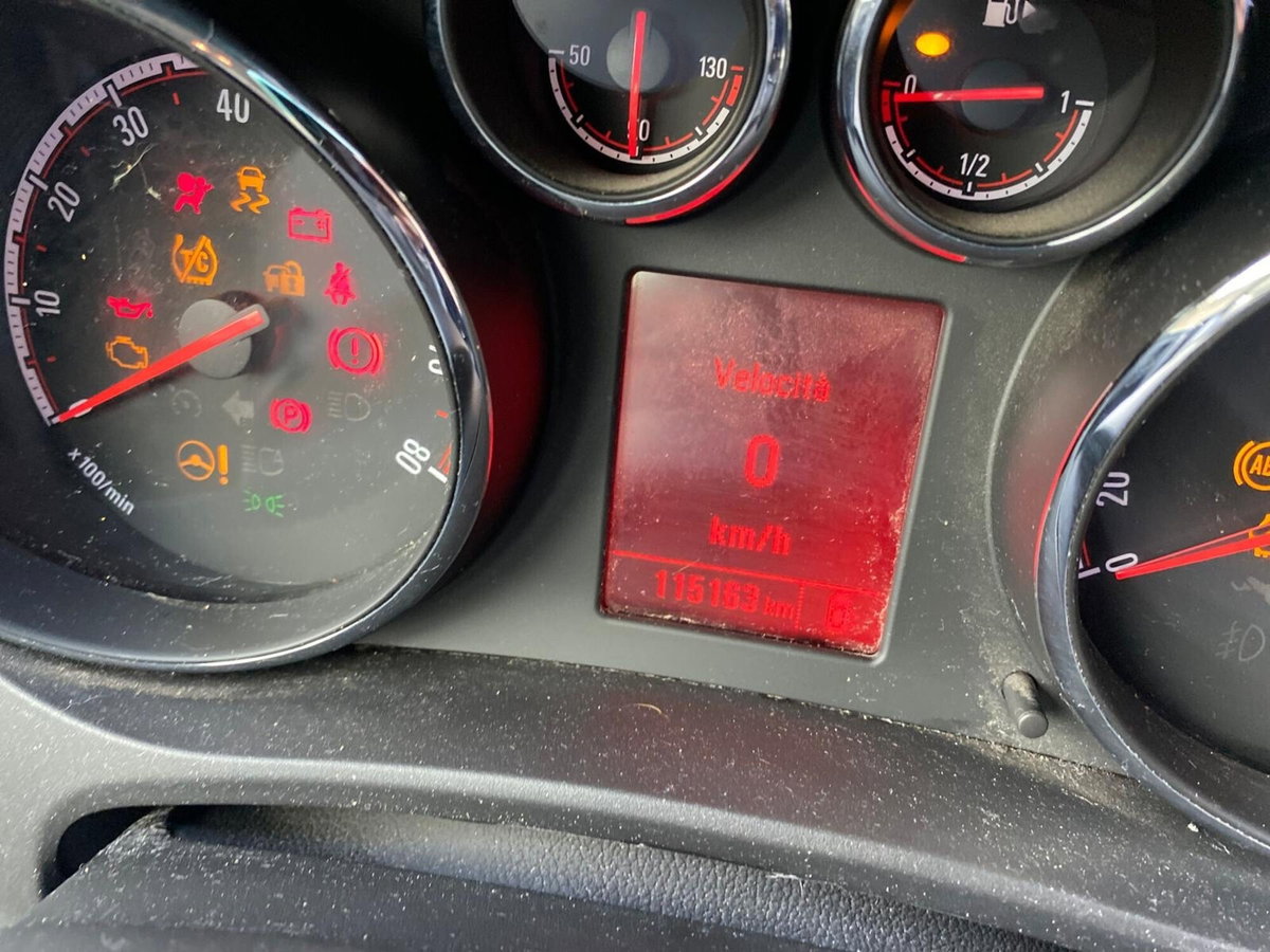 Opel Meriva 1.4 Turbo 120CV GPL Tech Advance (9)