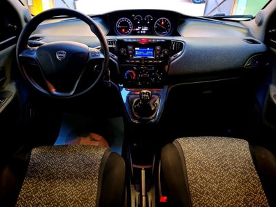 Lancia Ypsilon 1.0 FireFly 5 porte S&S Hybrid Ecochic UnYca (20)