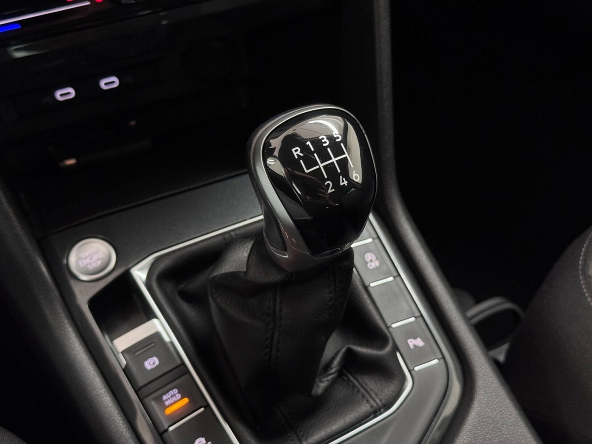 Volkswagen Tiguan 1.5 TSI ACT Life (12)