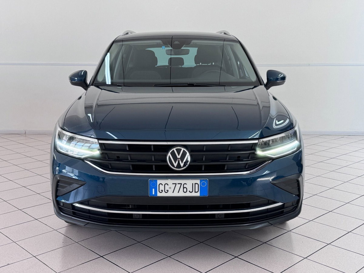 Volkswagen Tiguan 1.5 TSI ACT Life (2)