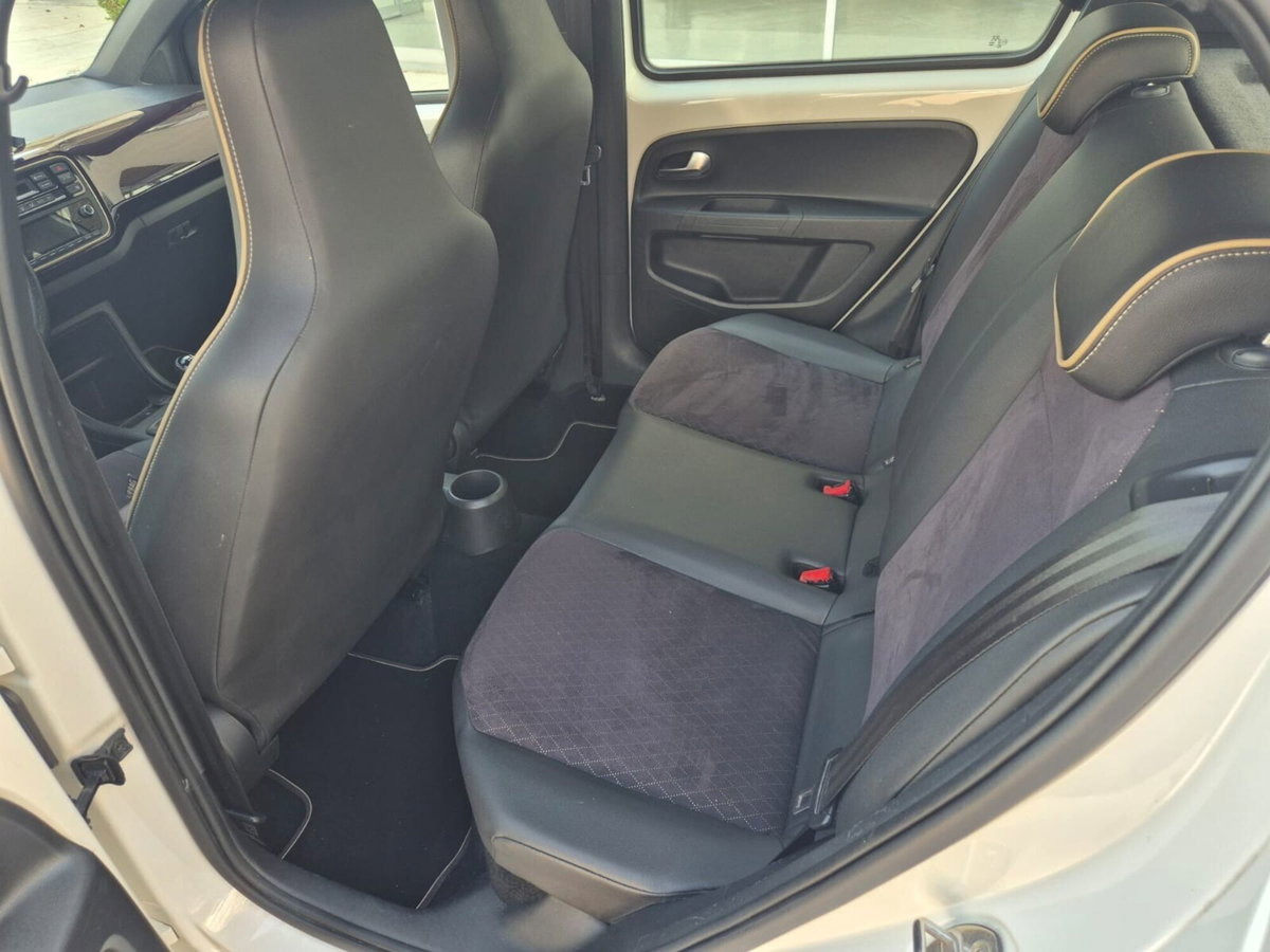 SEAT Mii 1.0 68 CV 5 porte FR Line Ecofuel (17)