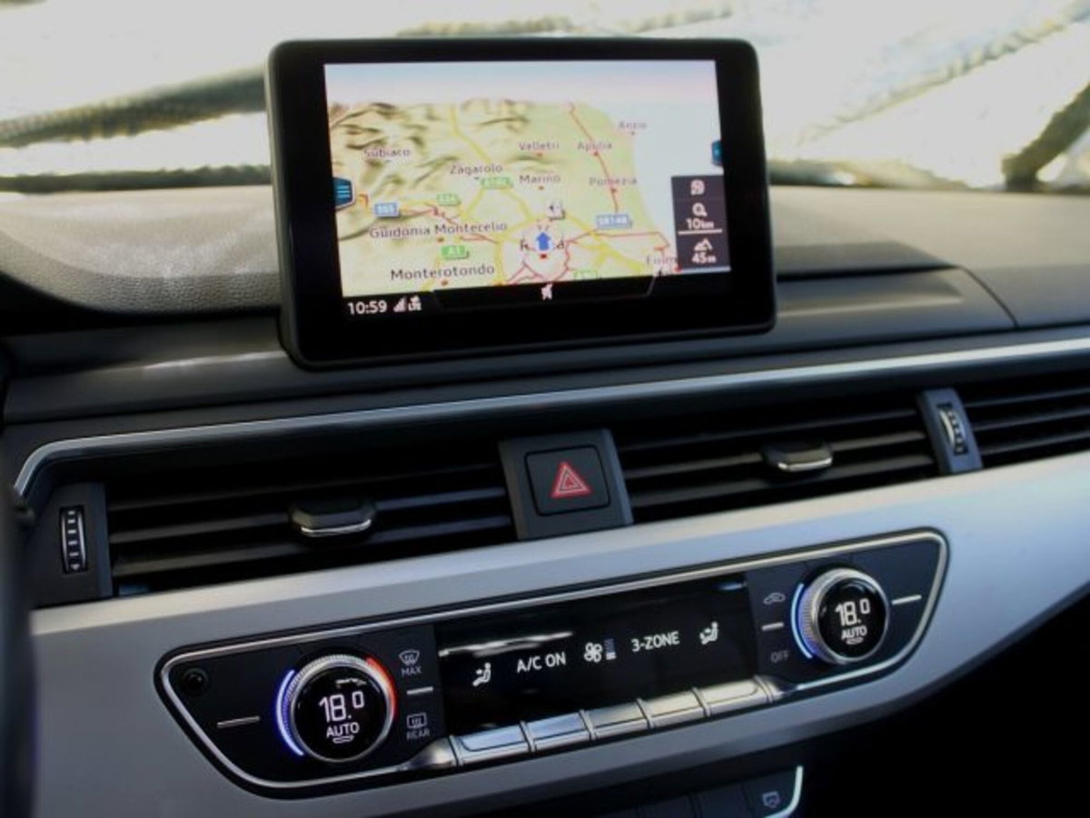 Audi A4 Avant 2.0 TDI 190 CV quattro (18)