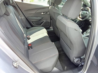 Peugeot 2008 PureTech 100 S&S Active Pack (12)