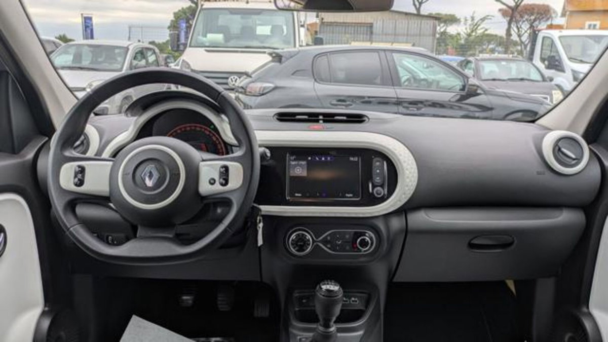 Renault Twingo 1.0 sce Equilibre 65cv (6)
