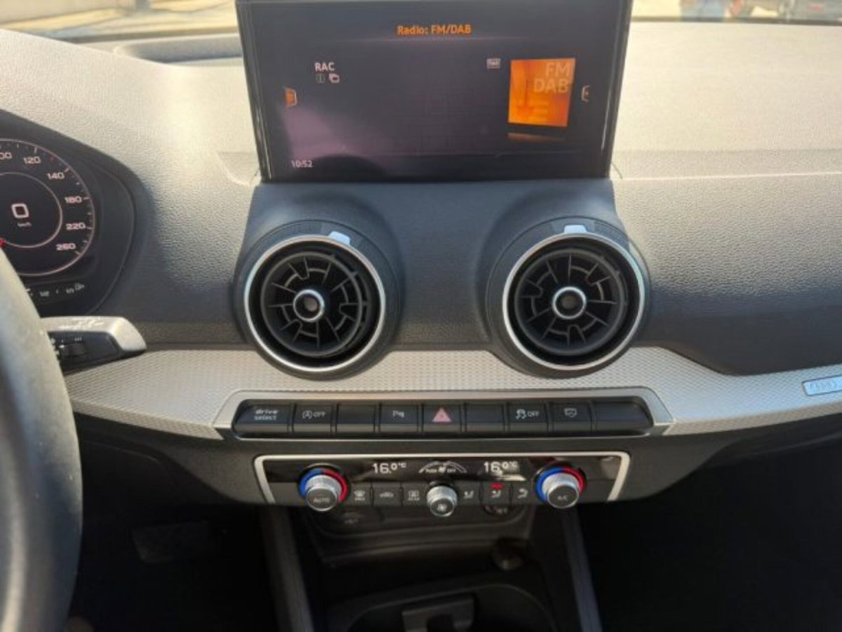 Audi Q2 Q2 35 TDI S tronic Admired Advanced (15)