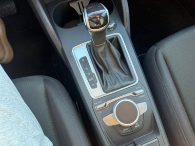 Audi Q2 Q2 30 TDI S tronic Business (12)