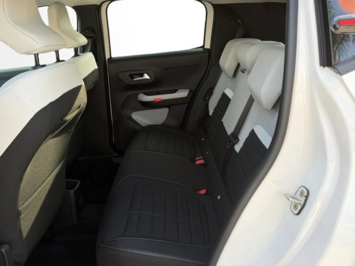 Citroen C3 1.2 puretech turbo Max 100cv s&s (9)