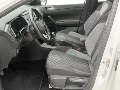 Volkswagen Taigo 1.0 TSI 110 CV R-Line (13)