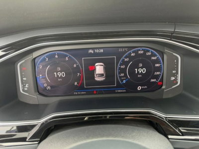 Volkswagen Taigo 1.0 TSI 110 CV R-Line (16)