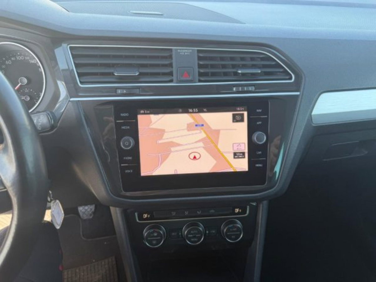 Volkswagen Tiguan 2.0 TDI SCR Sport BlueMotion Technology (12)