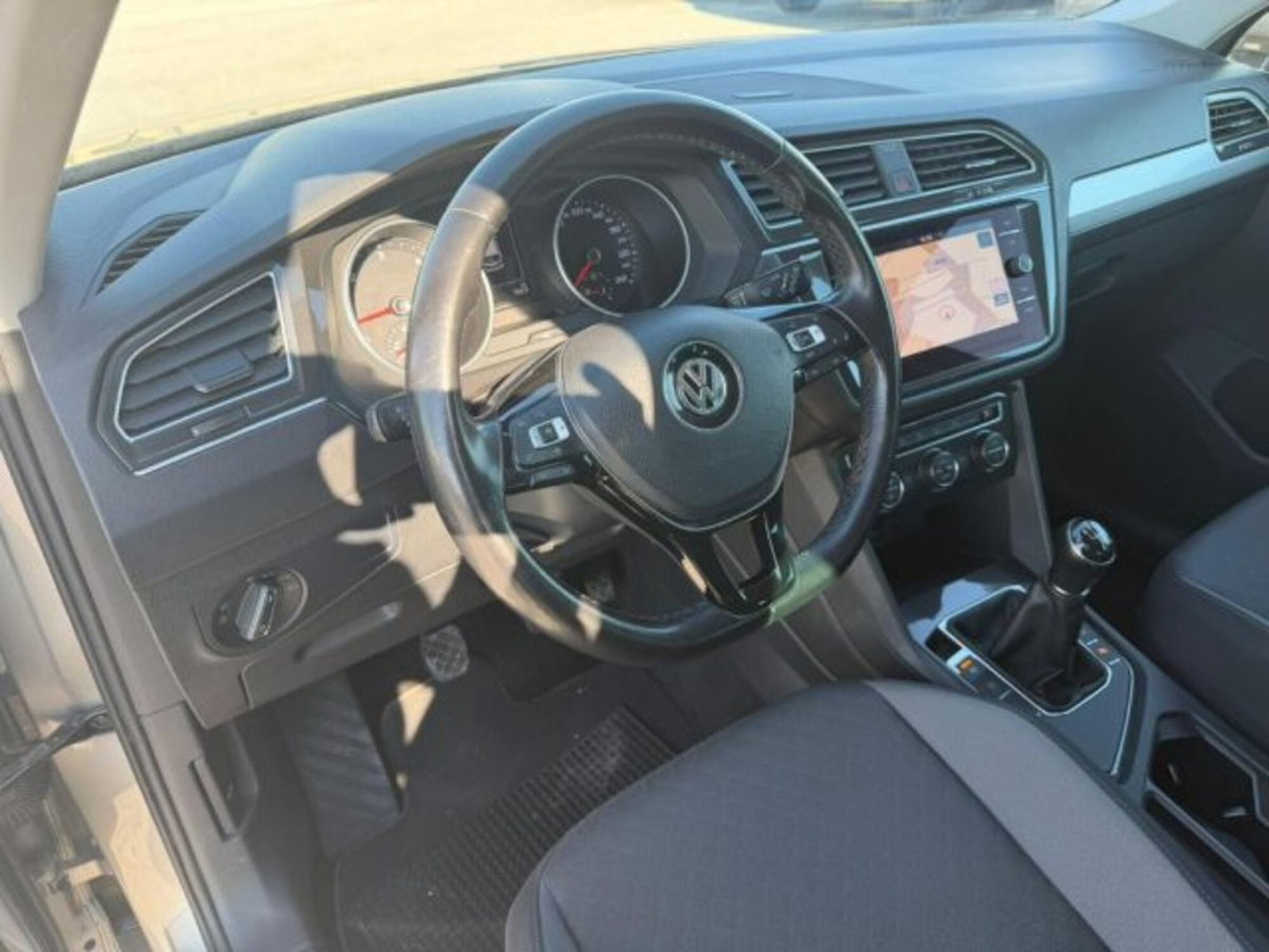Volkswagen Tiguan 2.0 TDI SCR Sport BlueMotion Technology (14)