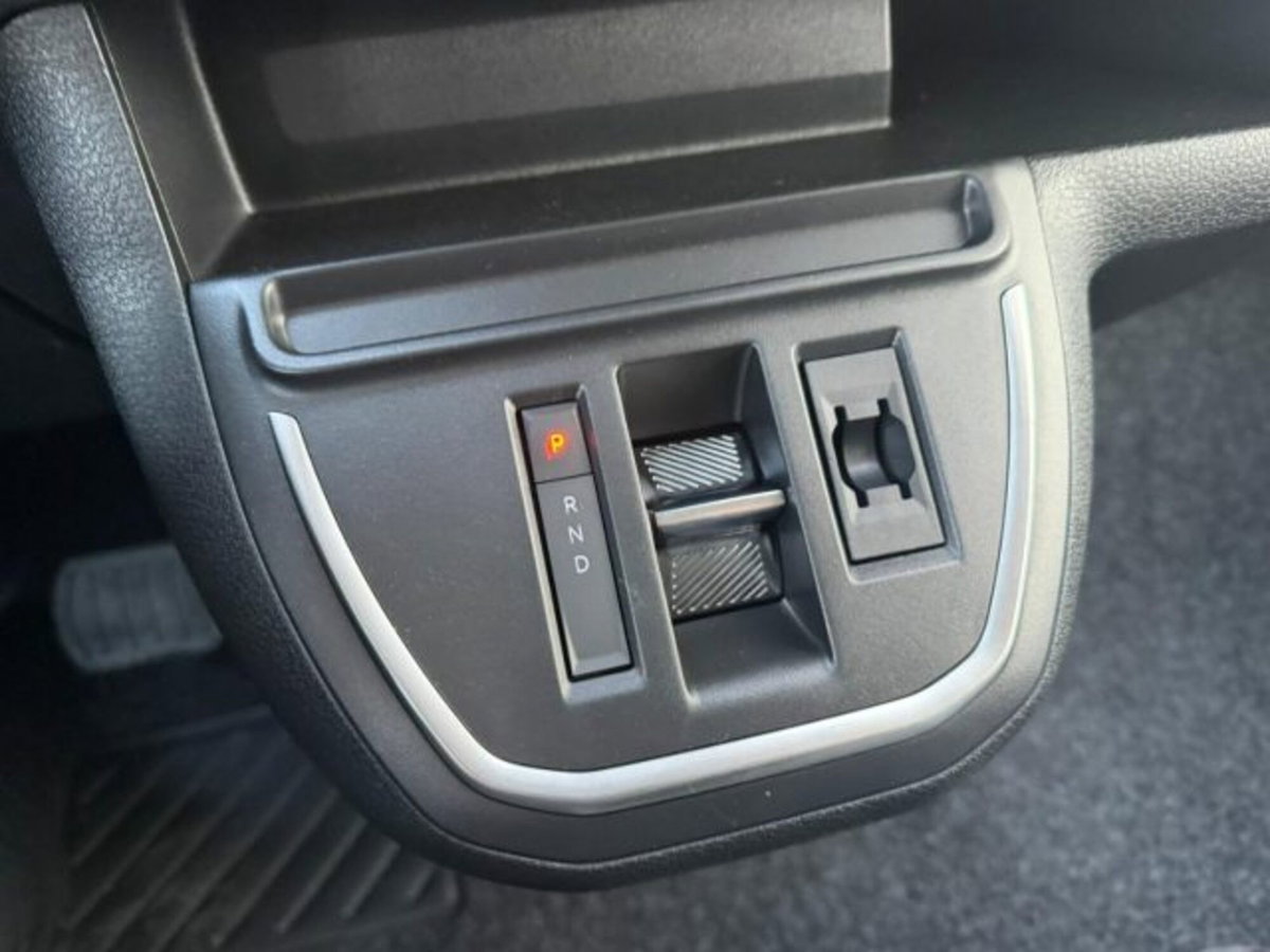 Citroen Spacetourer Space  2.0 BlueHDi 180 S&S EAT8 XL Business Lounge (13)