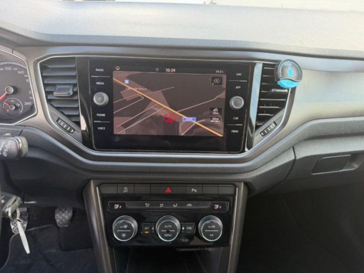 Volkswagen T-Roc 1.6 TDI SCR Business BlueMotion Technology (11)