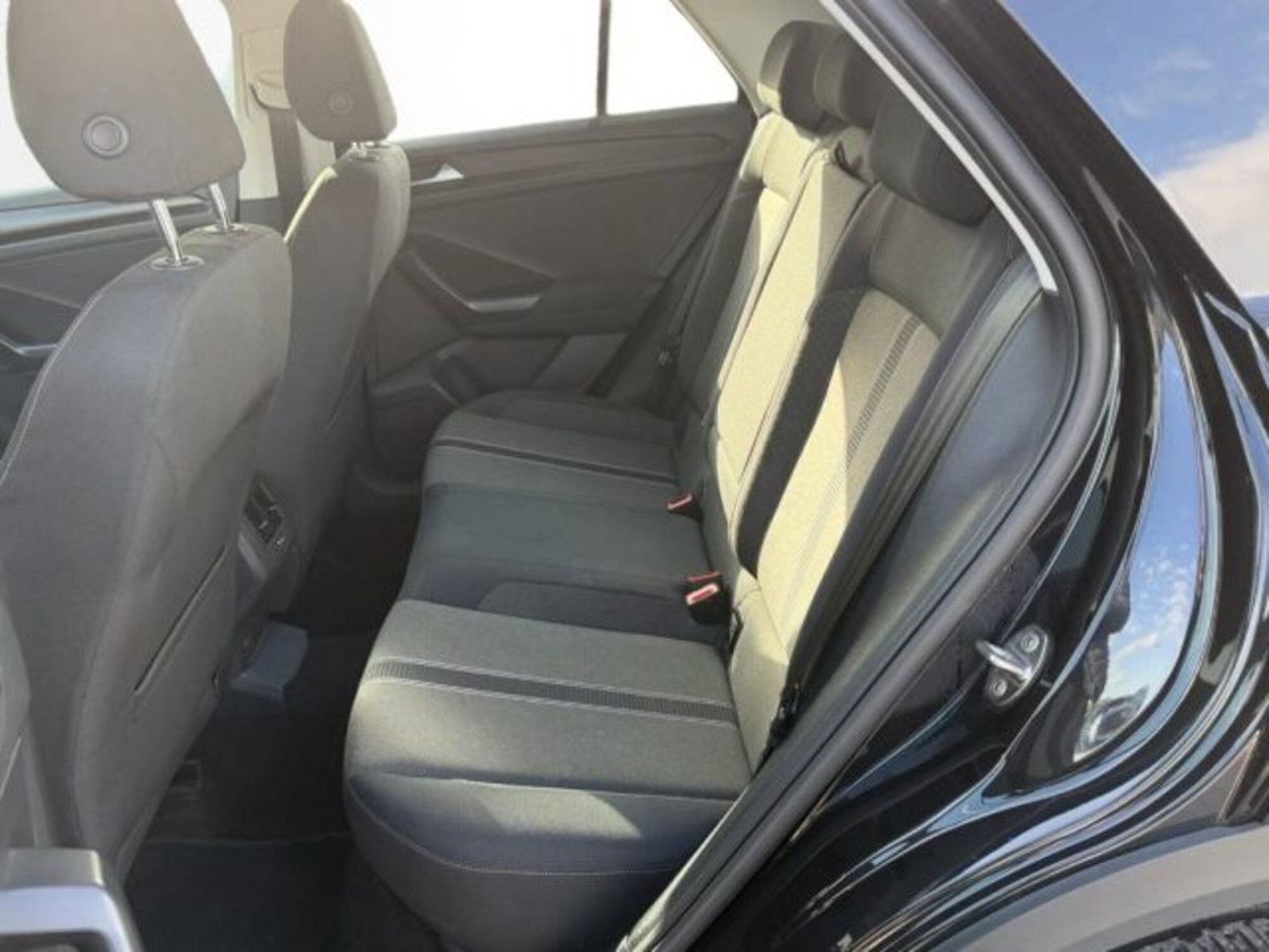 Volkswagen T-Roc 1.6 TDI SCR Business BlueMotion Technology (8)