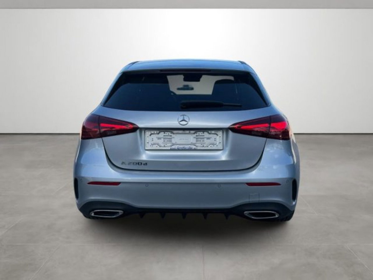 Mercedes-Benz Classe A Sedan 200 d AMG Line Premium Plus auto (5)