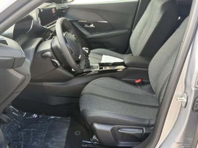 Peugeot 2008 PureTech 100 S&S Allure (12)