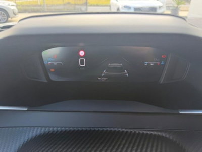 Peugeot 2008 PureTech 100 S&S Allure (13)