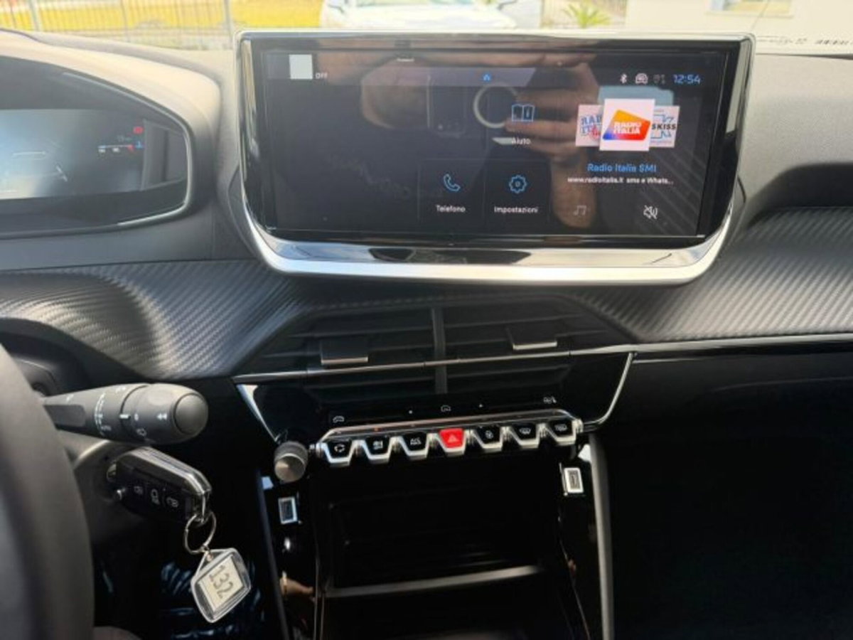 Peugeot 2008 PureTech 100 S&S Allure (14)