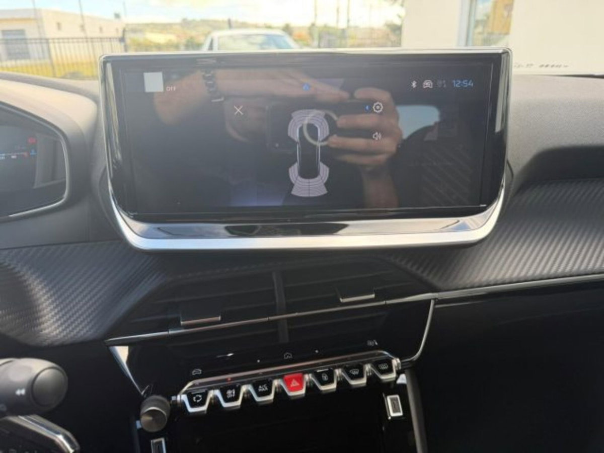 Peugeot 2008 PureTech 100 S&S Allure (15)