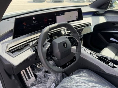 Peugeot 3008 1.2 hybrid GT 145cv e-dcs6 (11)