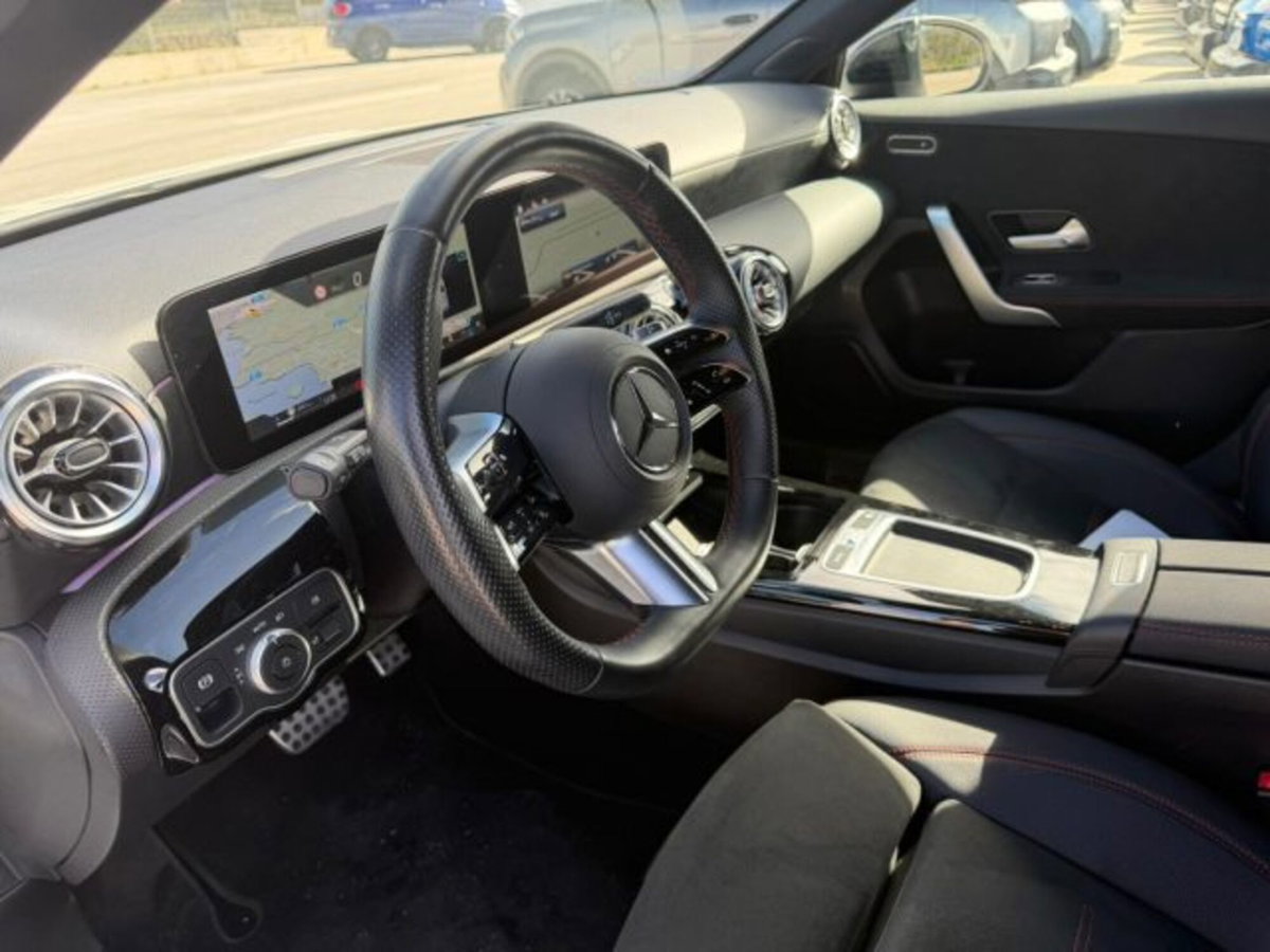 Mercedes-Benz Classe A Sedan 200 d AMG Line Premium Plus auto (11)