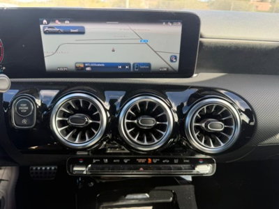 Mercedes-Benz Classe A Sedan 200 d AMG Line Premium Plus auto (13)