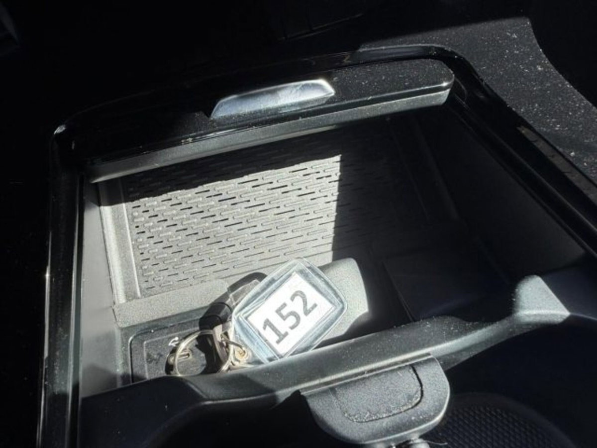 Mercedes-Benz Classe A Sedan 200 d AMG Line Premium Plus auto (15)
