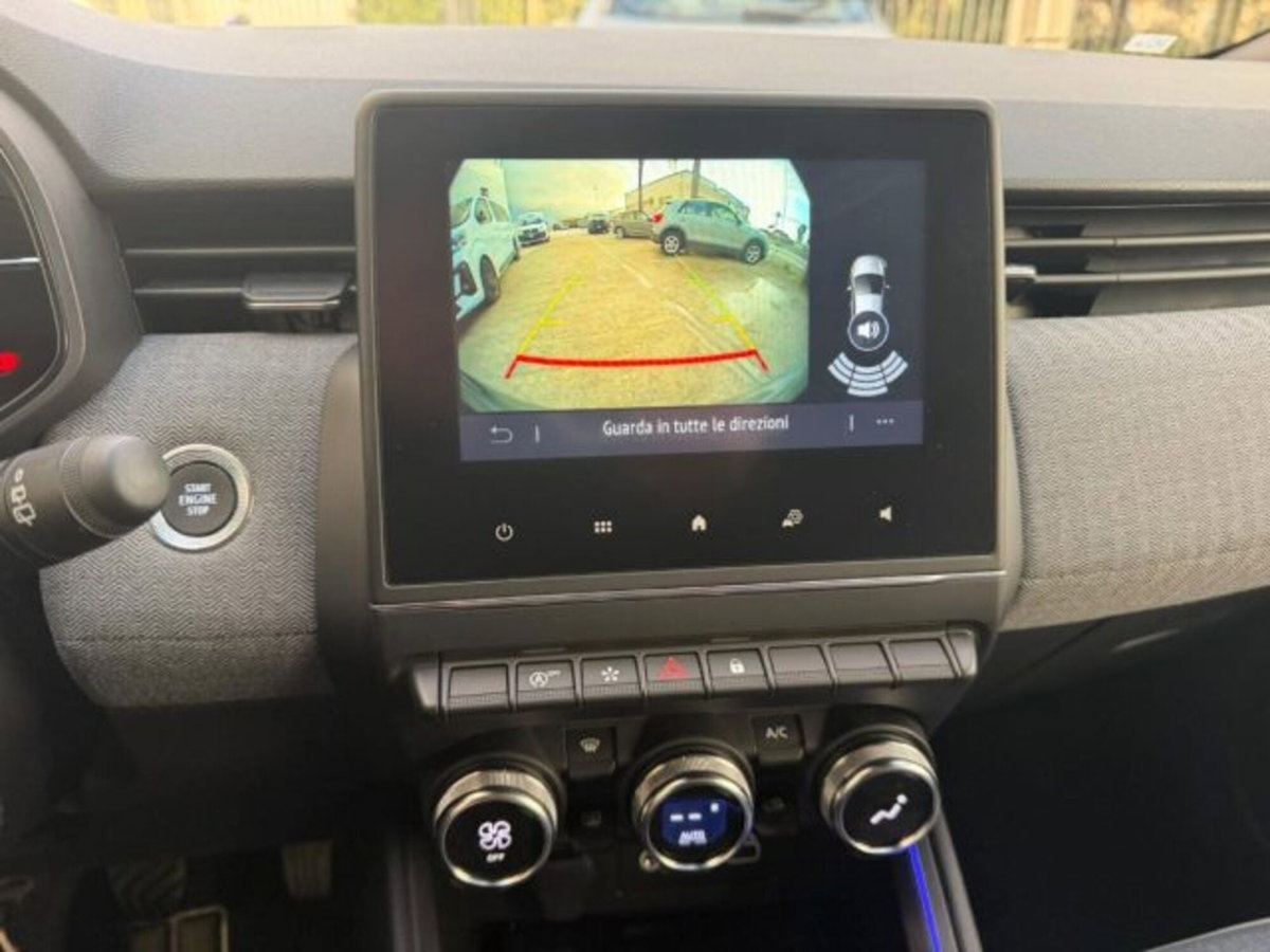 Renault Clio TCe 90 CV 5 porte Techno (14)
