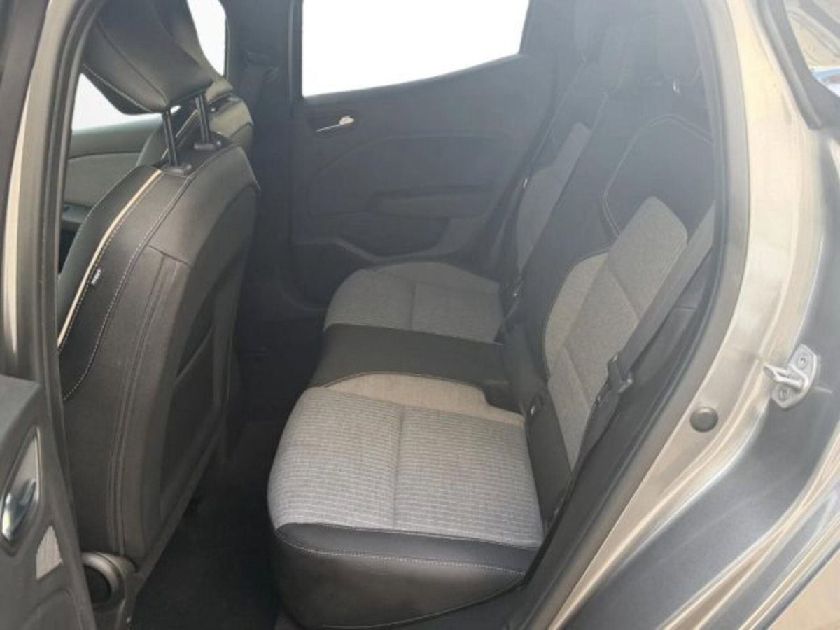 Renault Clio TCe 90 CV 5 porte Techno (9)