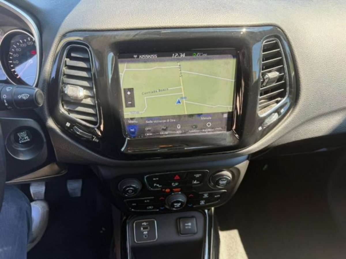 Jeep Compass 1.6 Multijet II 2WD Limited (13)