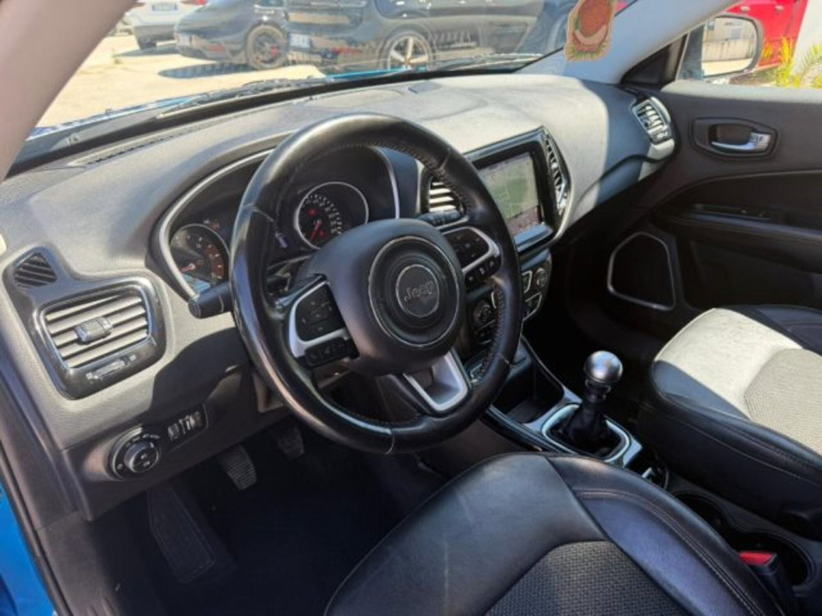 Jeep Compass 1.6 Multijet II 2WD Limited (14)