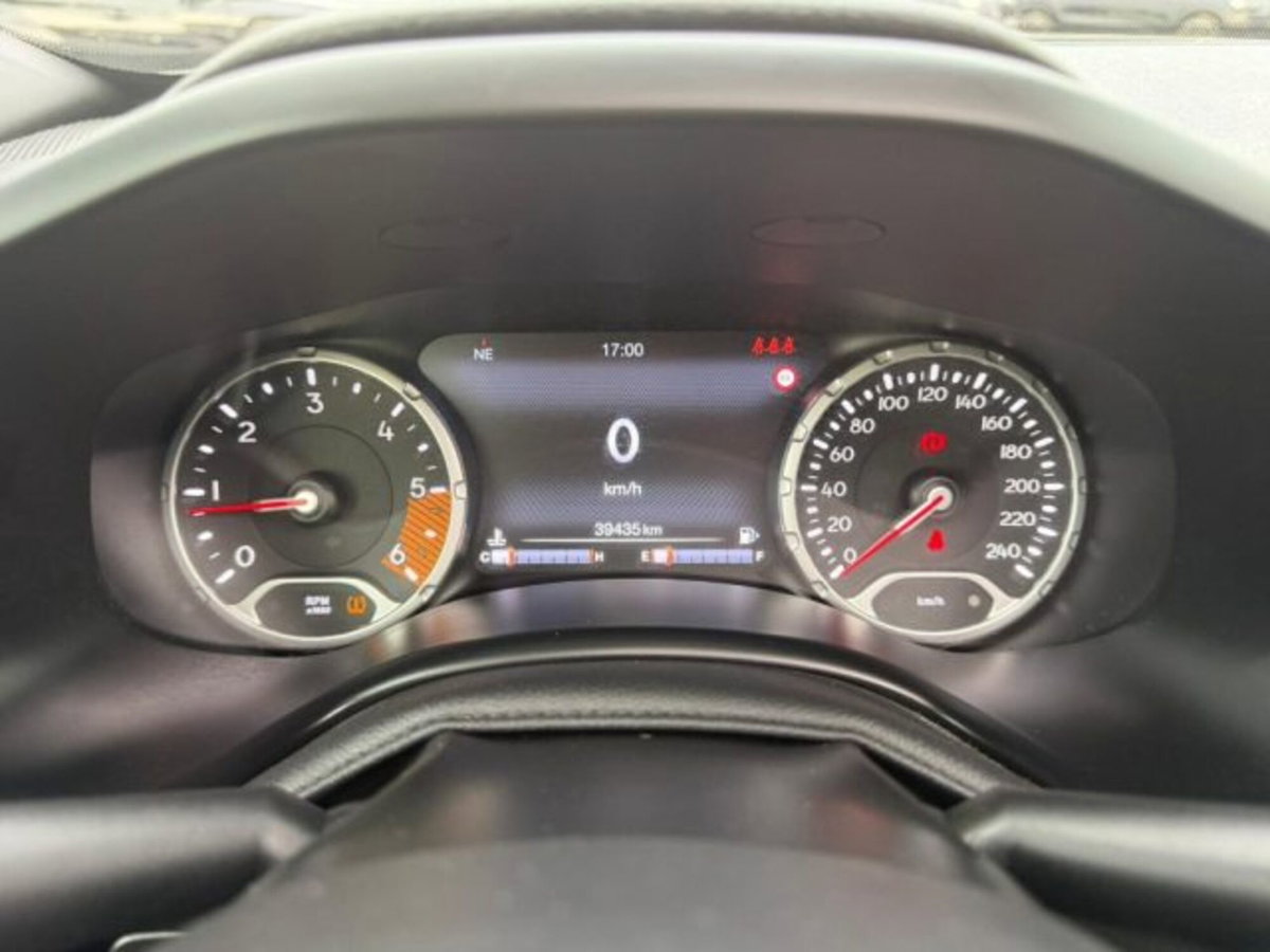 Jeep Renegade 1.6 Mjt 130 CV S (13)