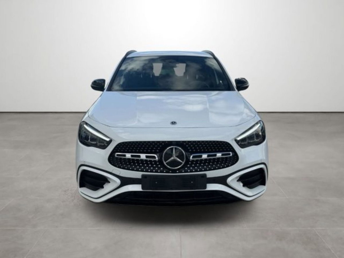 Mercedes-Benz GLA SUV 200 AMG Line Premium auto (2)