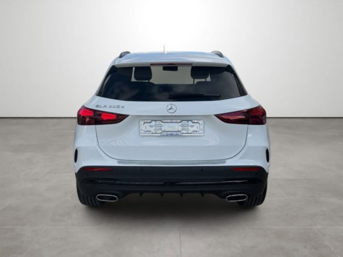 Mercedes-Benz GLA SUV 200 AMG Line Premium auto (5)