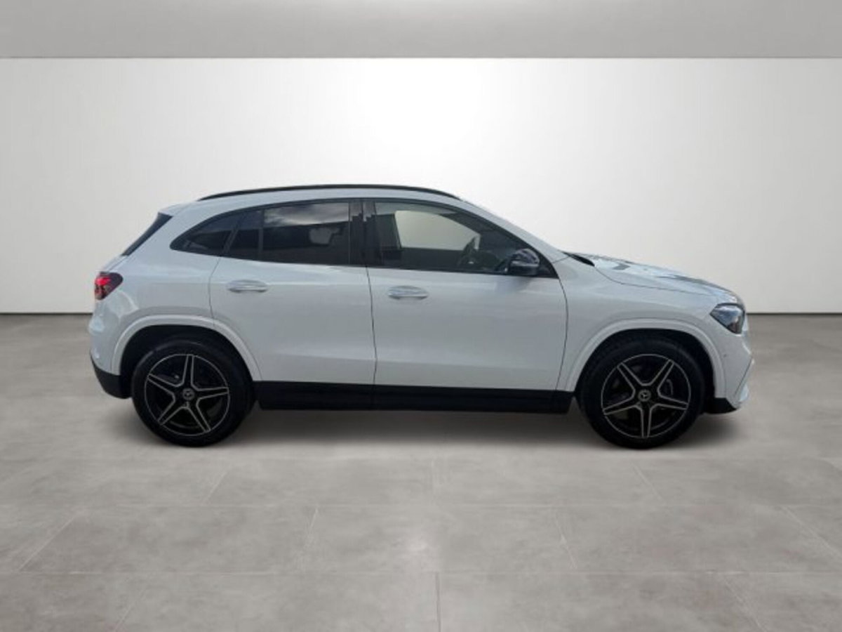 Mercedes-Benz GLA SUV 200 AMG Line Premium auto (7)