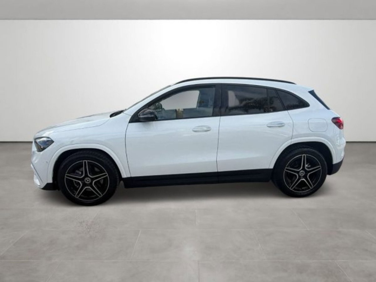 Mercedes-Benz GLA SUV 200 AMG Line Premium auto (8)