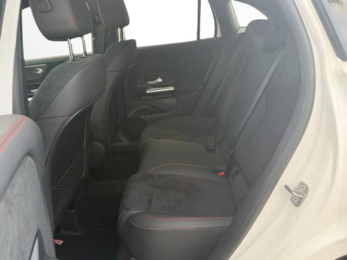 Mercedes-Benz GLA SUV 200 AMG Line Premium auto (9)