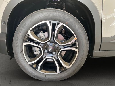 Jeep Avenger 1.2 turbo e-hybrid mhev Summit fwd 110cv edct6 (4)