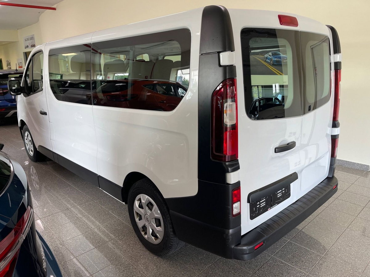 Renault Trafic 2.0 blue dci 110cv L2 Authentic (6)