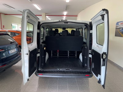 Renault Trafic 2.0 blue dci 110cv L2 Authentic (9)