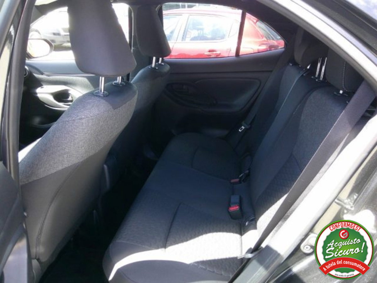 Toyota Yaris Cross 1.5 Hybrid 5p. E-CVT Orange Edition (10)
