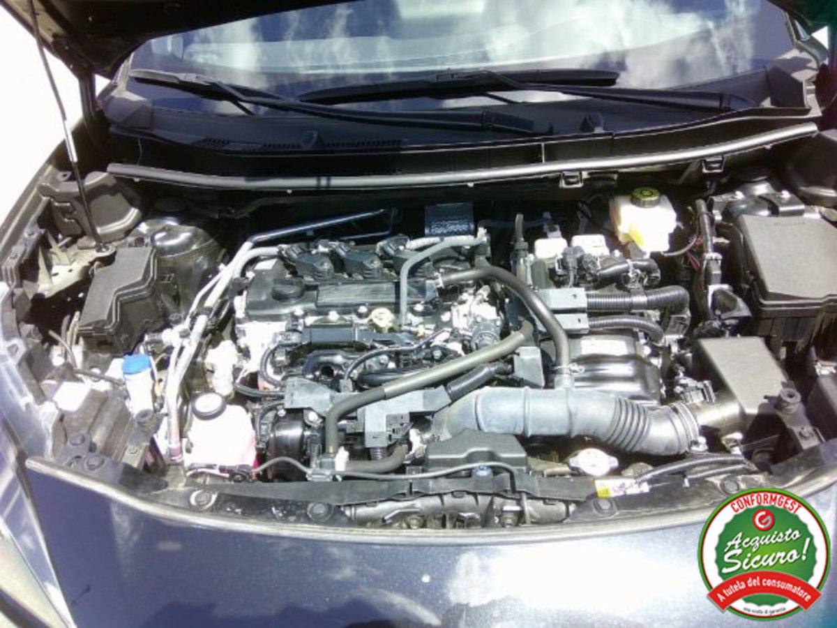 Toyota Yaris Cross 1.5 Hybrid 5p. E-CVT Orange Edition (14)