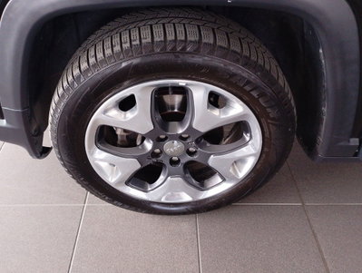 Jeep Compass 1.6 Multijet II 2WD Limited (13)