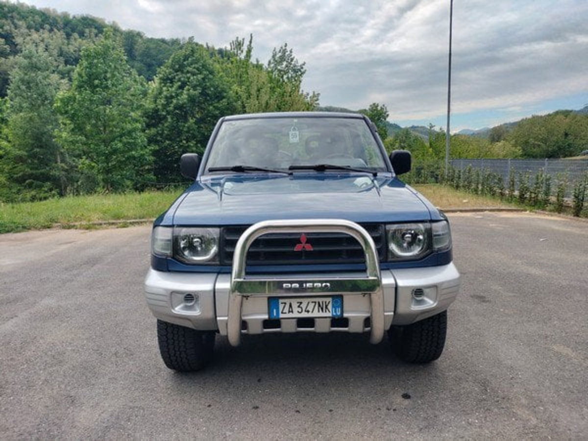 Mitsubishi Pajero 2.5 TDI Canvas-top GL (2)