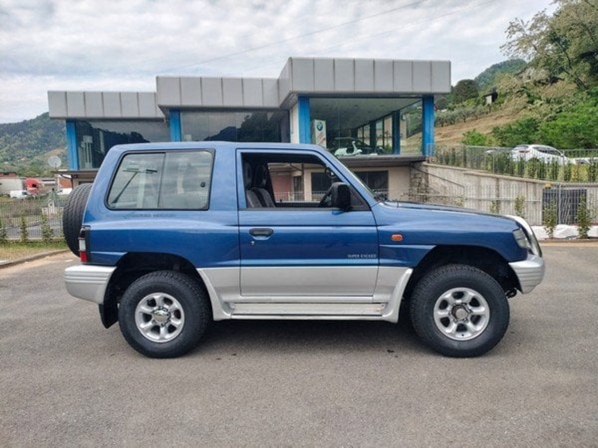Mitsubishi Pajero 2.5 TDI Canvas-top GL (4)