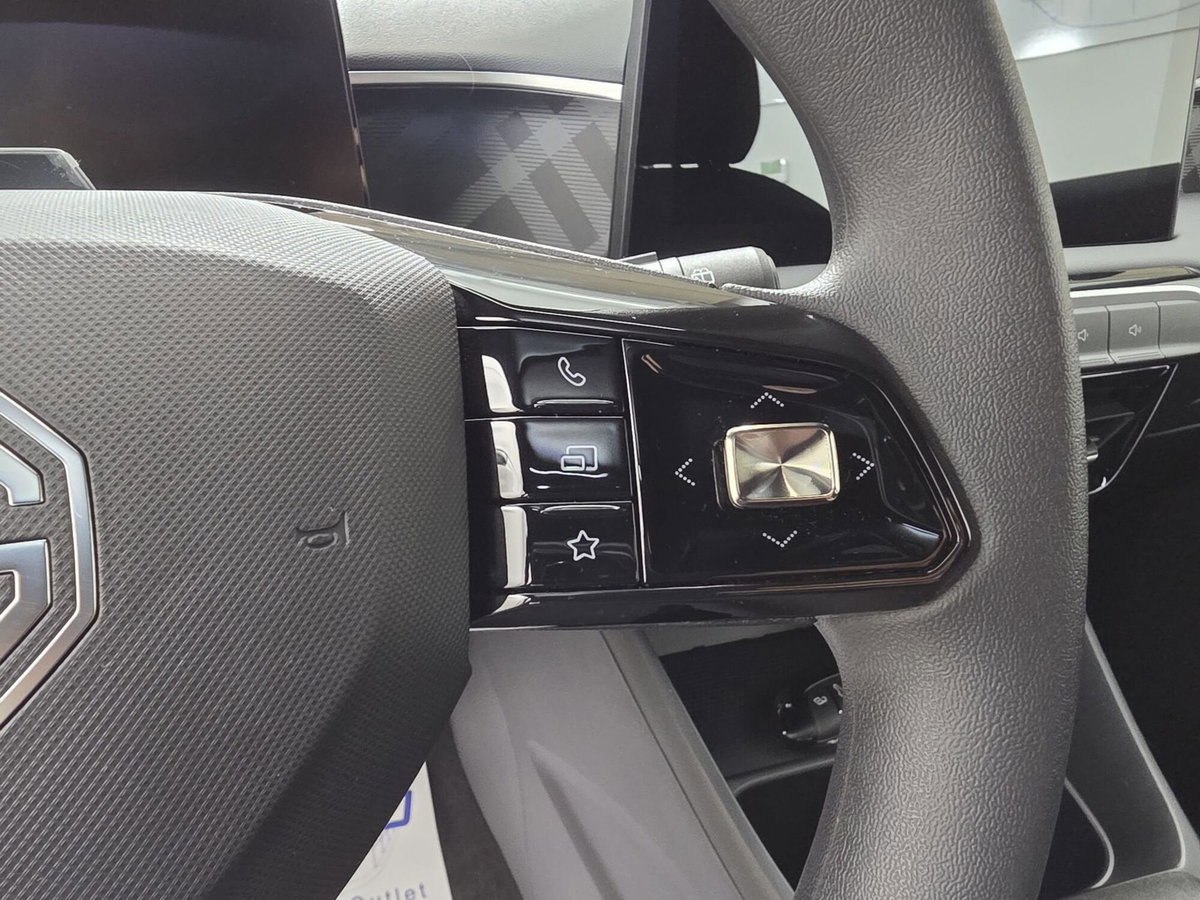 Mg MG3 1.5 hybrid+ Comfort auto (16)