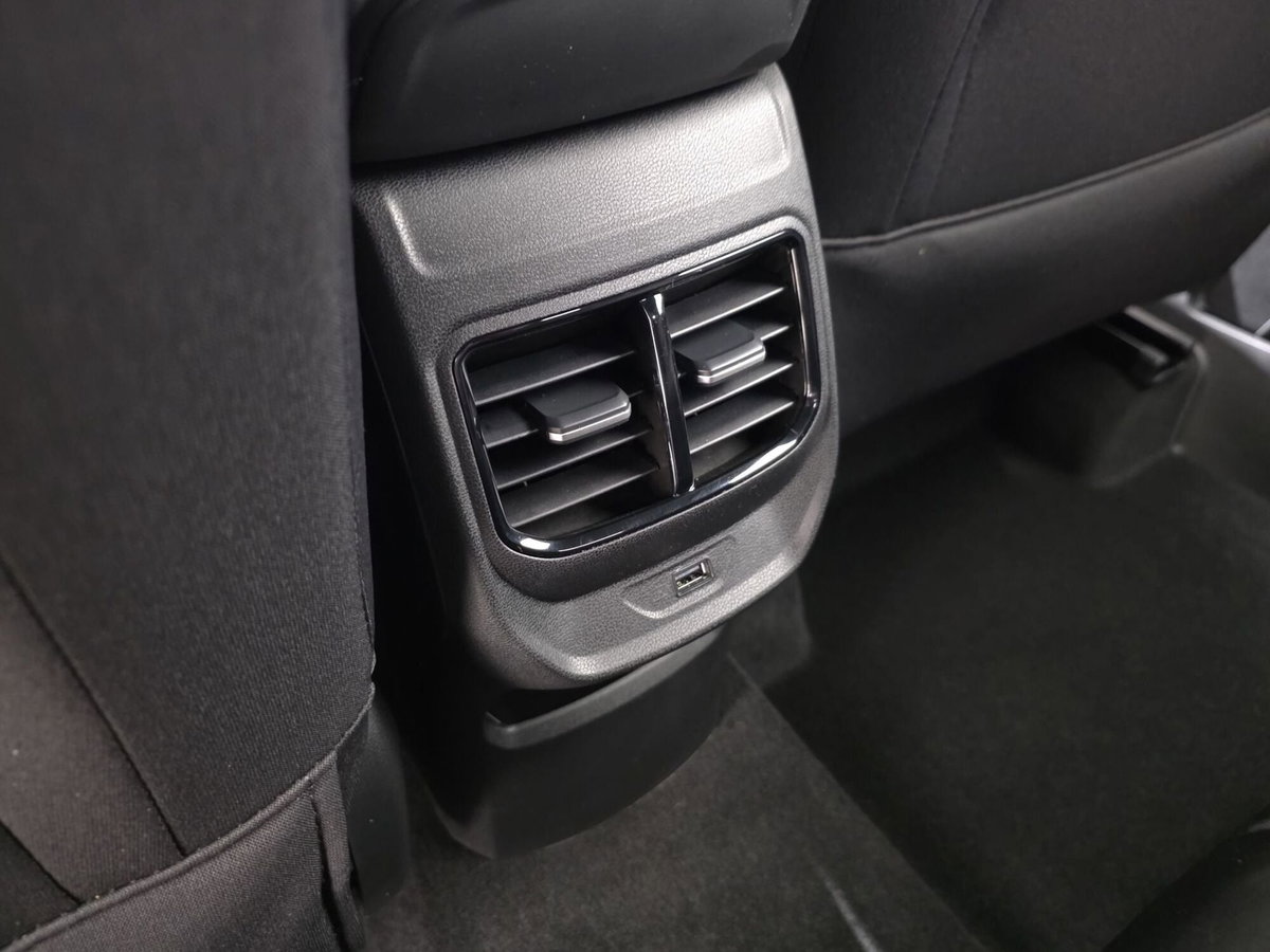 Mg MG3 1.5 hybrid+ Comfort auto (18)