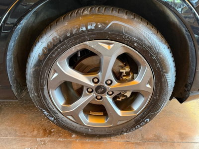 Ford Kuga 2.5 full hybrid ST-Line X 2wd 180cv auto (6)