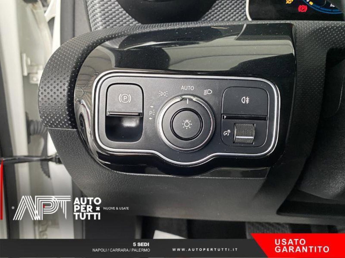 Mercedes-Benz Classe A 180 d Sport (9)