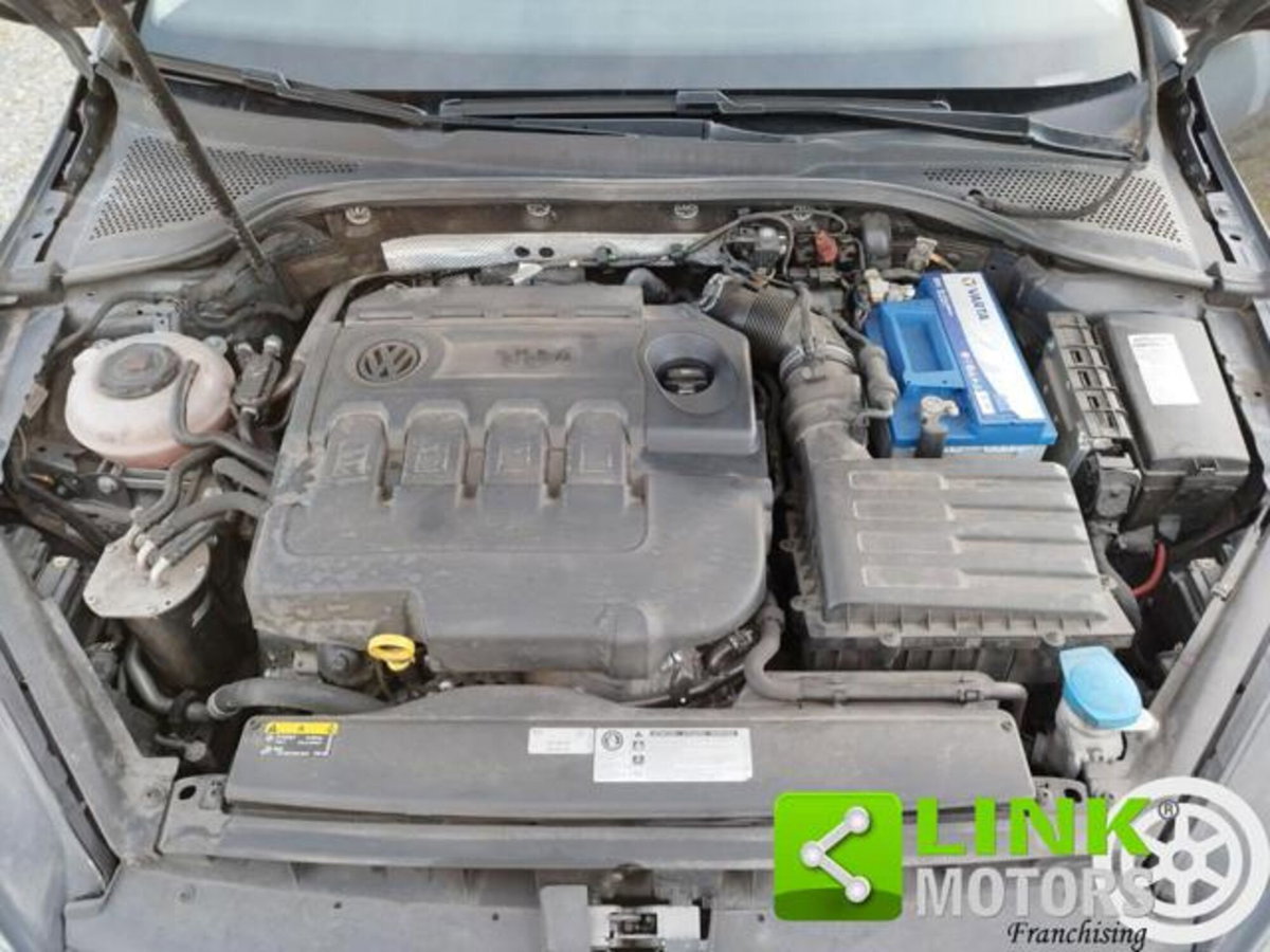 Volkswagen Golf 2.0 TDI DSG 5p. 4MOTION Executive BlueMotion Technology (11)